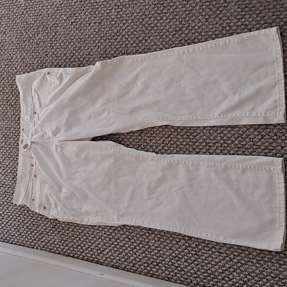 Levi's Denim - Levi's Women's Low Fit 542 White Low Rise Jeans Size 16M